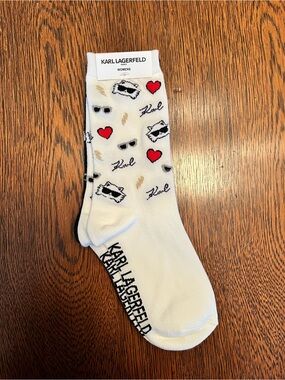 NWT Karl Lagerfeld White & Black Crew Socks | Design Motifs